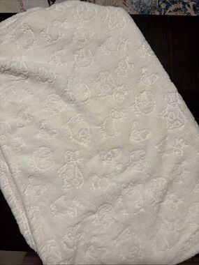NWOT White farm animal baby blanket